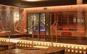 Diamond Suites By Reykjavik Keflavik Airport